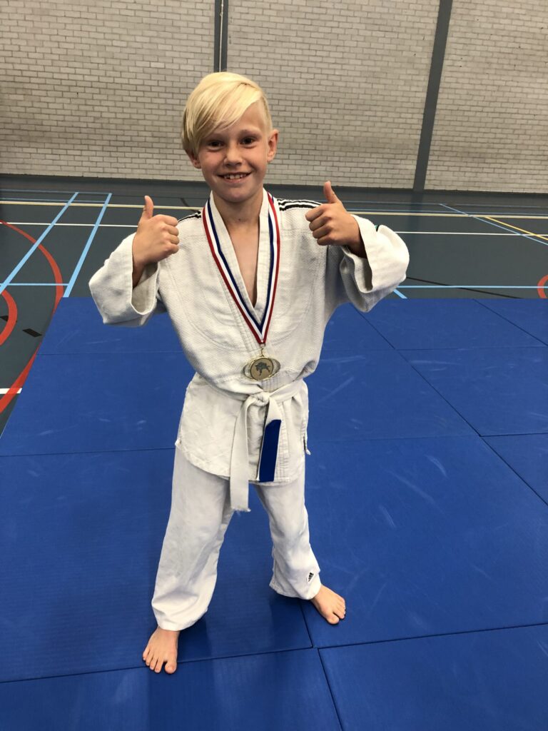 8-jarige Kian Rink kampioen van Midden-Nederland